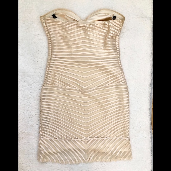 Strapless Sweetheart Dress - Picture 2 of 5